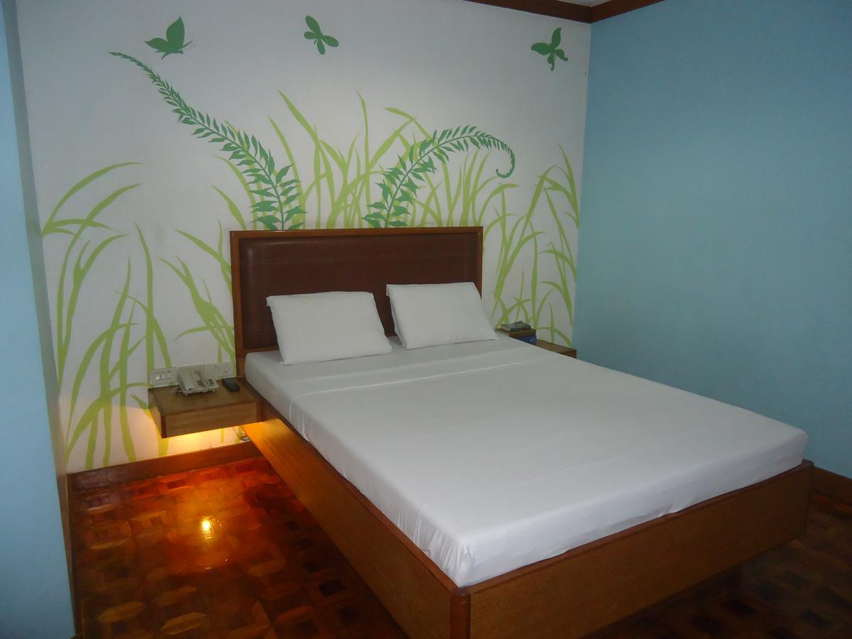 Park Bed And Breakfast Hotel Pasay Esterno foto