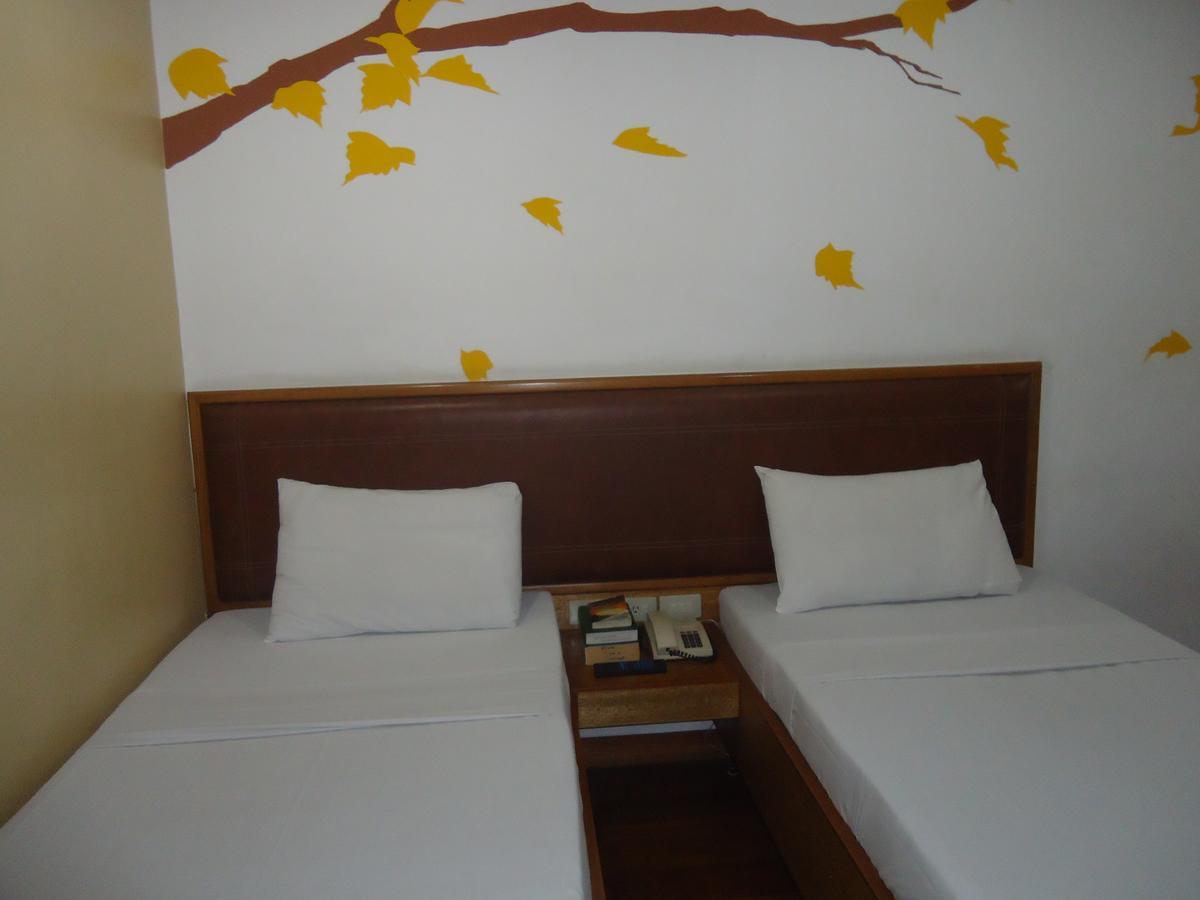 Park Bed And Breakfast Hotel Pasay Esterno foto